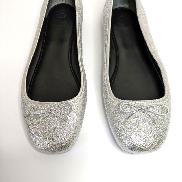 Tory Burch Laila 2 Driver Size 7M Ballet Flats Crinkle Metallic Silver Sparkle - Picture 3 of 14